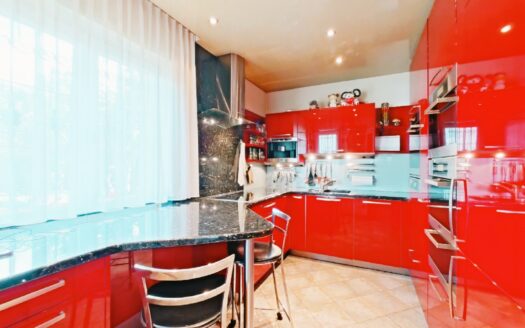 IHRE CHANCE: 126 m²-VILLA +517 m² EIGENGRUND +U2 U-BAHN NÄHE +GRÜNRUHELAGE+DOPPELGARAGE+KELLER