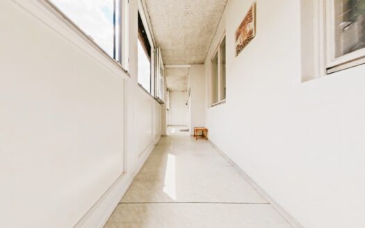 IHRE CHANCE FÜR DEN 8TEN: SYMPATHISCHE 83 m² + 15 m² LOGGIA + EIGENTUMS-GARAGE!