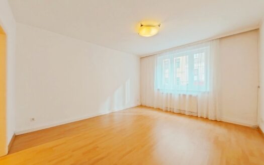 ANLEGERHIT: FREIE MIETE – 2-ZIMMER-CITY-WOHNUNG +SCHNELLBAHN +U4/U1 +GARAGENPLATZ IN DER NÄHE