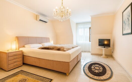 IHRE CHANCE: MODERNE EFH-VILLA +500 m² EIGENGRUND + GARTEN & TERRASSE +U2 U-BAHN NÄHE +FLUGZEUGFREI