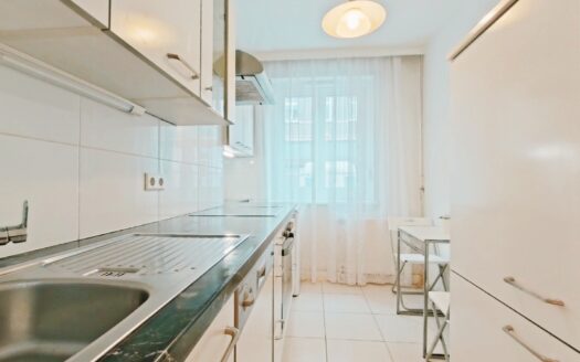 2-ZIMMER-CITY-WOHNUNG +EXTRA WOHNKÜCHE +SCHNELLBAHN +U4 +GARAGENPLATZ IN DER NÄHE MIETBAR