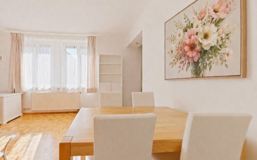 IHRE CHANCE FÜR DEN 5., NÄHE SCHLOSS-QUADRAT +TOP-ZUSTAND: 2-ZIMMER-CITY-WOHNUNG+EXTRA KÜCHE