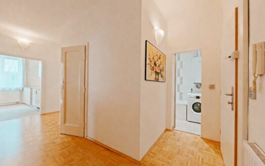 IHRE CHANCE FÜR DEN 5., NÄHE SCHLOSS-QUADRAT +TOP-ZUSTAND: 2-ZIMMER-CITY-WOHNUNG+EXTRA KÜCHE