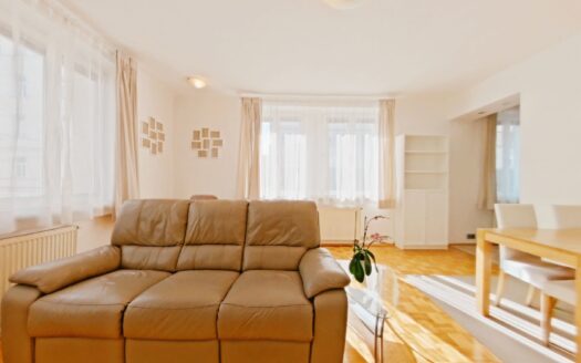 IHRE CHANCE FÜR DEN 5., NÄHE SCHLOSS-QUADRAT +TOP-ZUSTAND: 2-ZIMMER-CITY-WOHNUNG+EXTRA KÜCHE