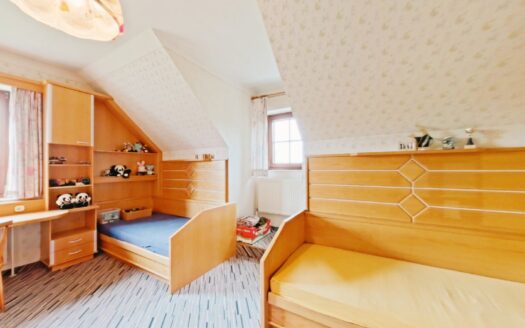 IHRE CHANCE – HAUS ca. 218 m² WNFL + ca. 350 m² BUSINESS + ca. 24.700 m² EIGENGRUND