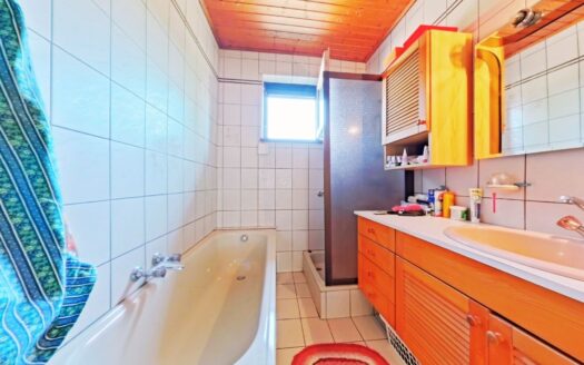 IHRE CHANCE: 3-ZIMMER-BUNGALOW + ca. 1.145 m² EIGENGRUND +VB 490.000,- +GARAGE+KELLER