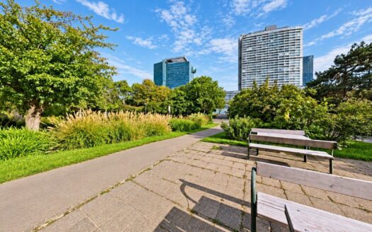 IHRE CHANCE: SKYLINE LIVING +MAISONETTE AM DONAUPARK +TRAUM-FERNBLICK +2 LOGGIEN +GARAGEN MIETBAR