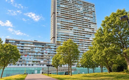 IHRE CHANCE: SKYLINE LIVING +MAISONETTE AM DONAUPARK +TRAUM-FERNBLICK +2 LOGGIEN +GARAGEN MIETBAR